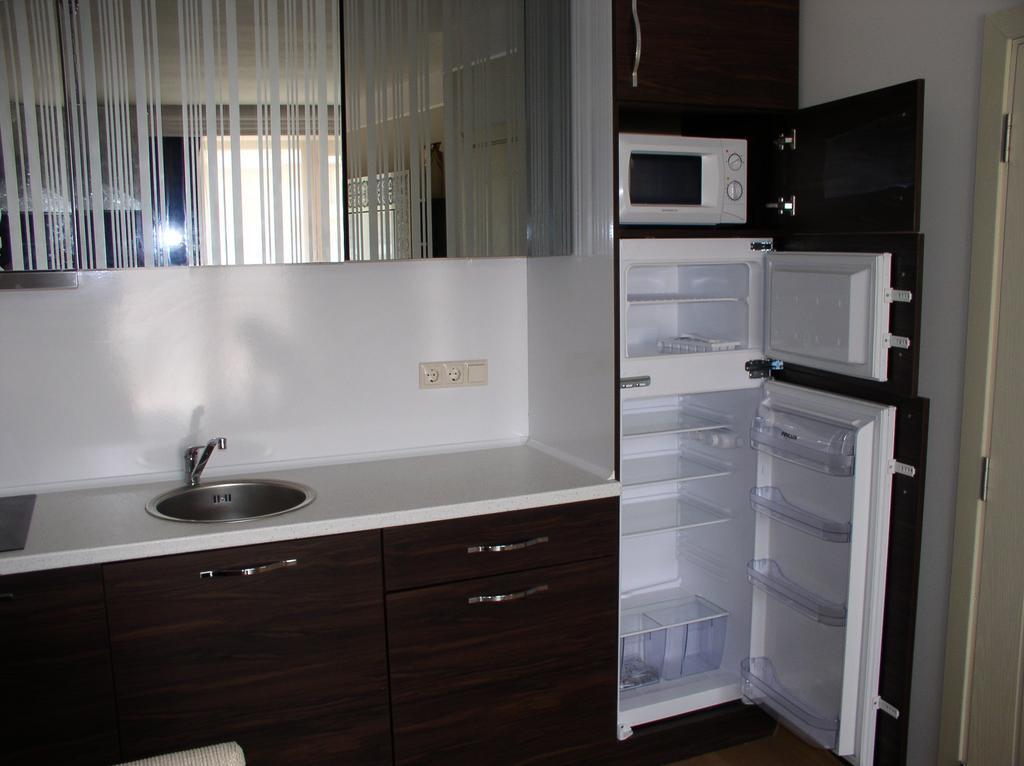 Lvv Palace Apartment 阳光海滩 外观 照片
