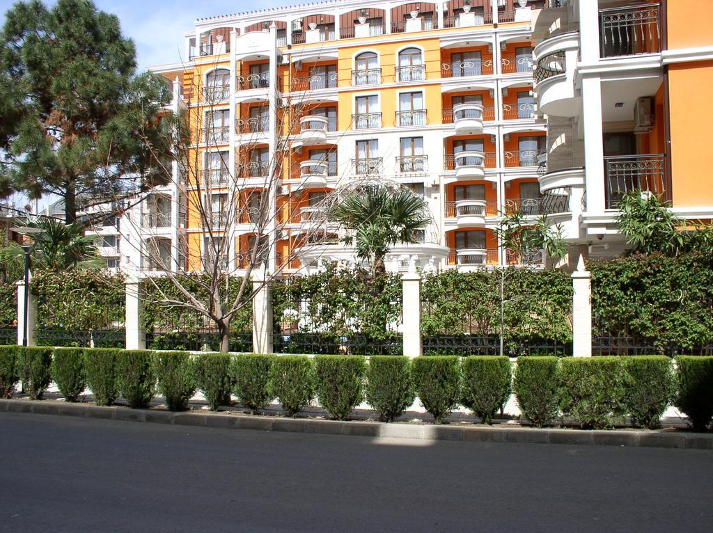 Lvv Palace Apartment 阳光海滩 外观 照片